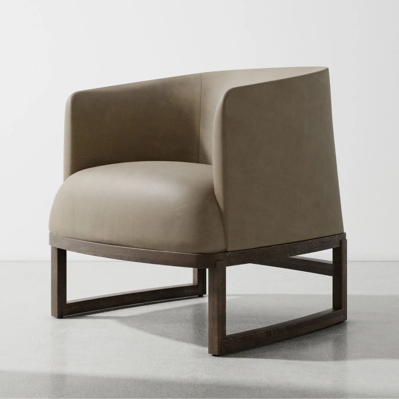 HIDA LOUNGE CHAIR