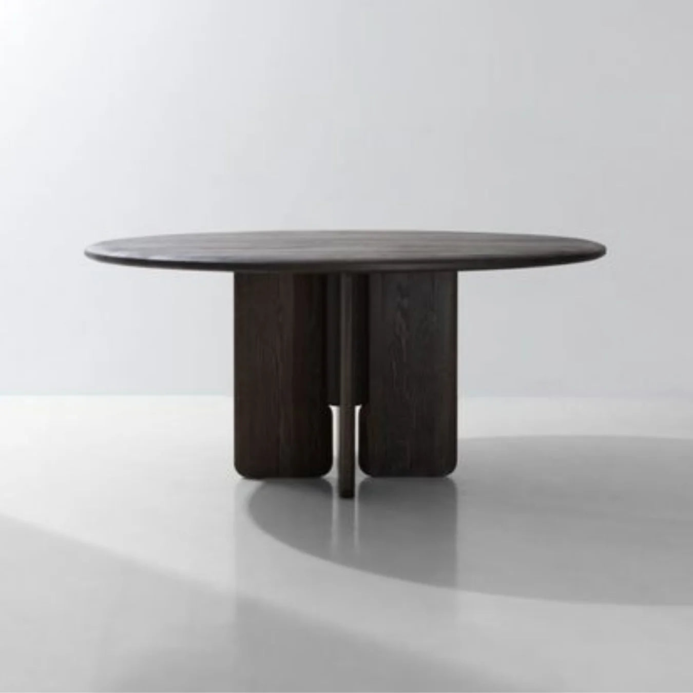 FAIFO ROUND DINING TABLE